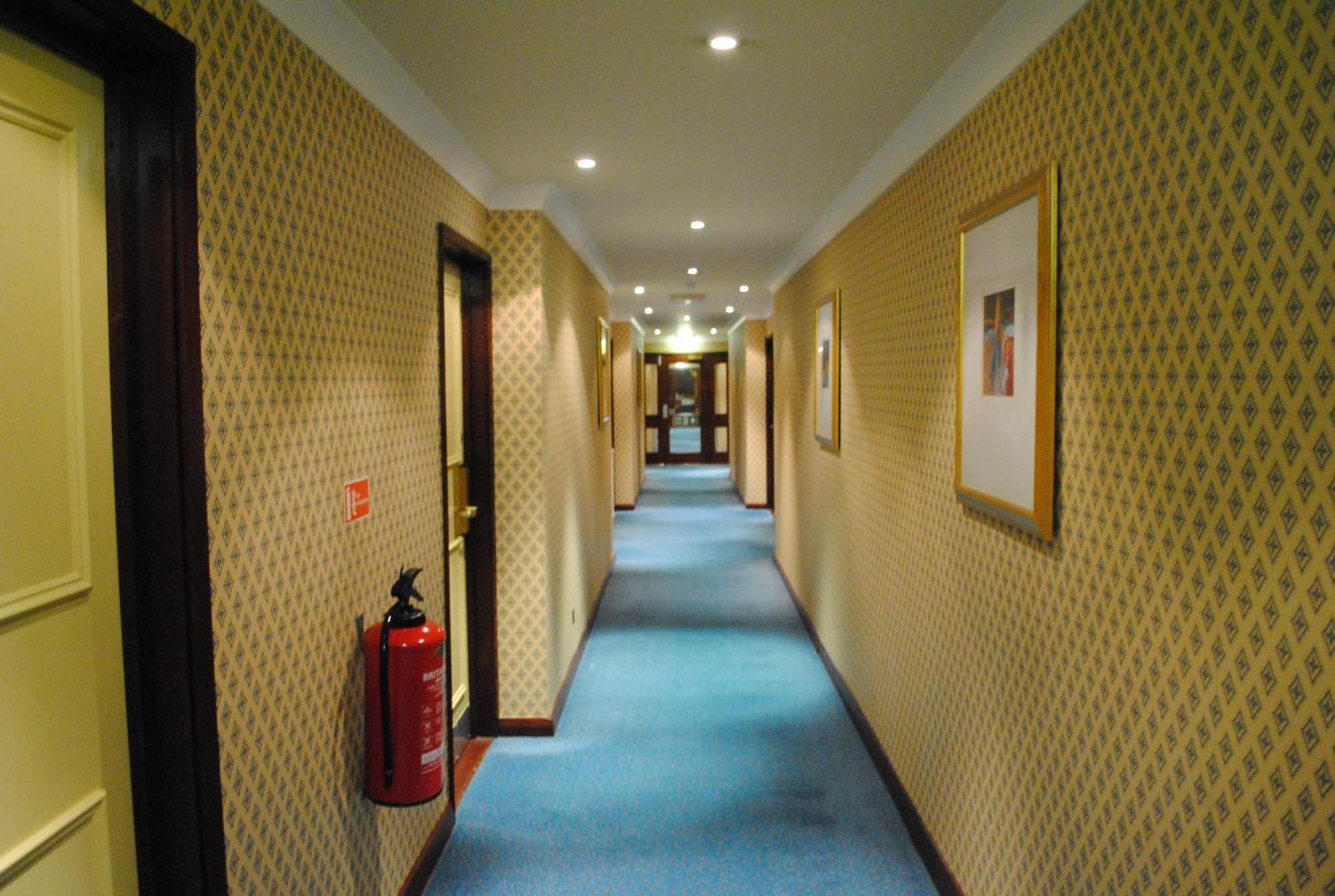 Best Western Ipswich Hotel Интерьер фото